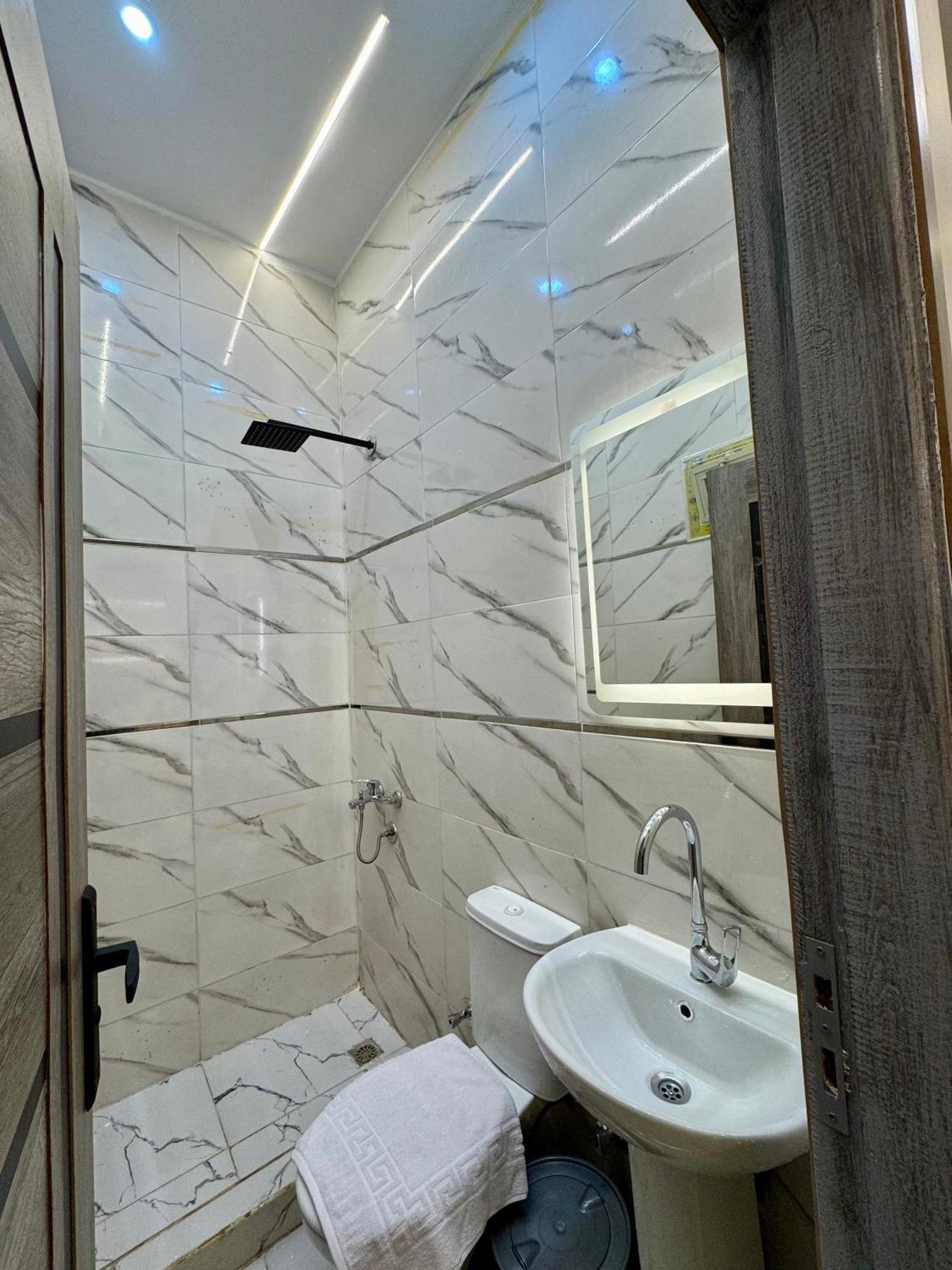 Hur Pyramids Land Inn Kafrat al Jabal Экстерьер фото